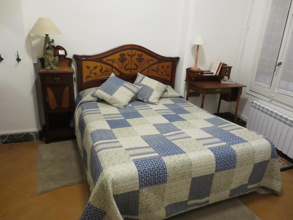 1900 B&B Terrassa Oda fotoğraf